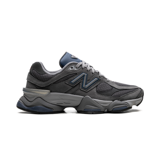 9060 Grey Castlerock