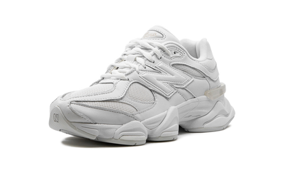 9060 Triple White